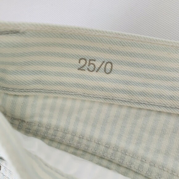 LOFT Denim Shorts 25 Pastel Blue White Candy Stripe Raw Hem Cutoff Preppy Beach - Picture 3 of 10